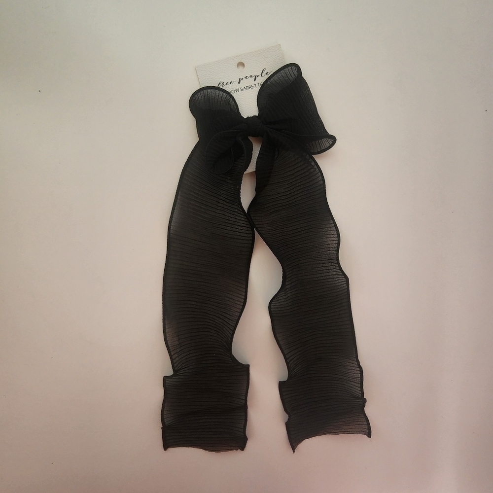 NWT Free People Black Rizzo Crinkled Bow - Picture 7 of 12